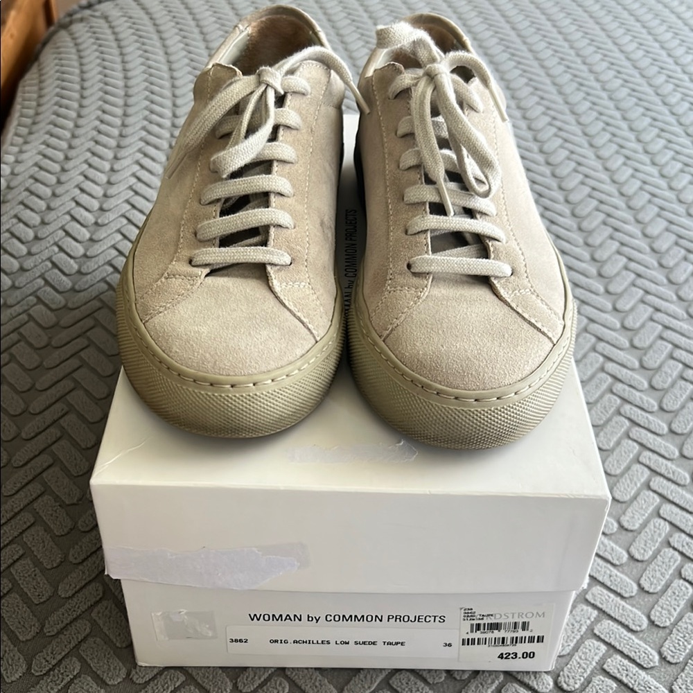 Common Projects Original Achilles Low Suede Taupe